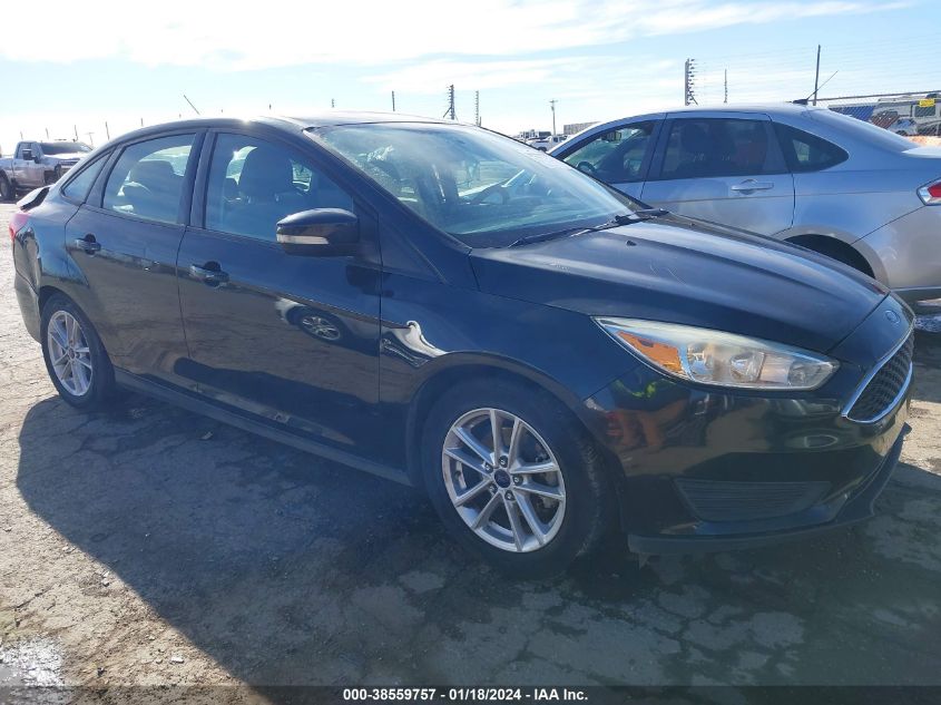 2015 FORD FOCUS SE