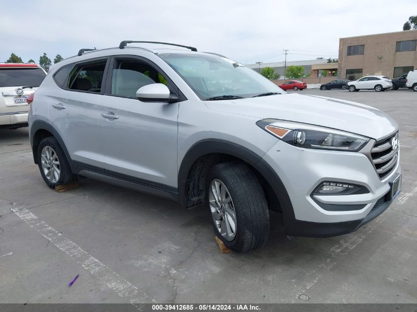 2016 HYUNDAI TUCSON SE