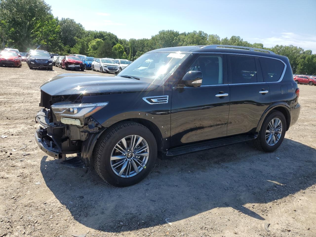 2022 INFINITI QX80 LUXE