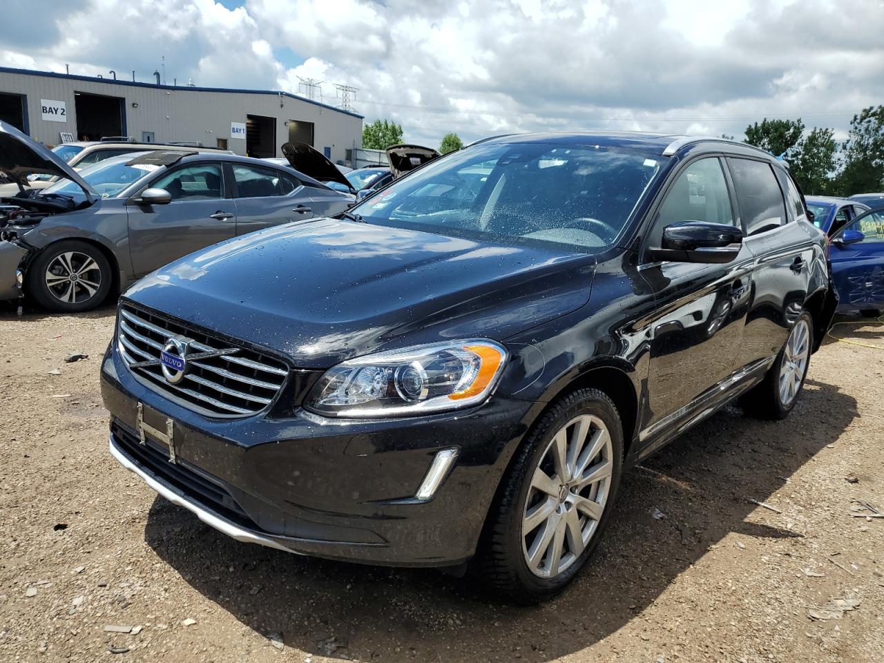 2017 VOLVO XC60 T5 INSCRIPTION