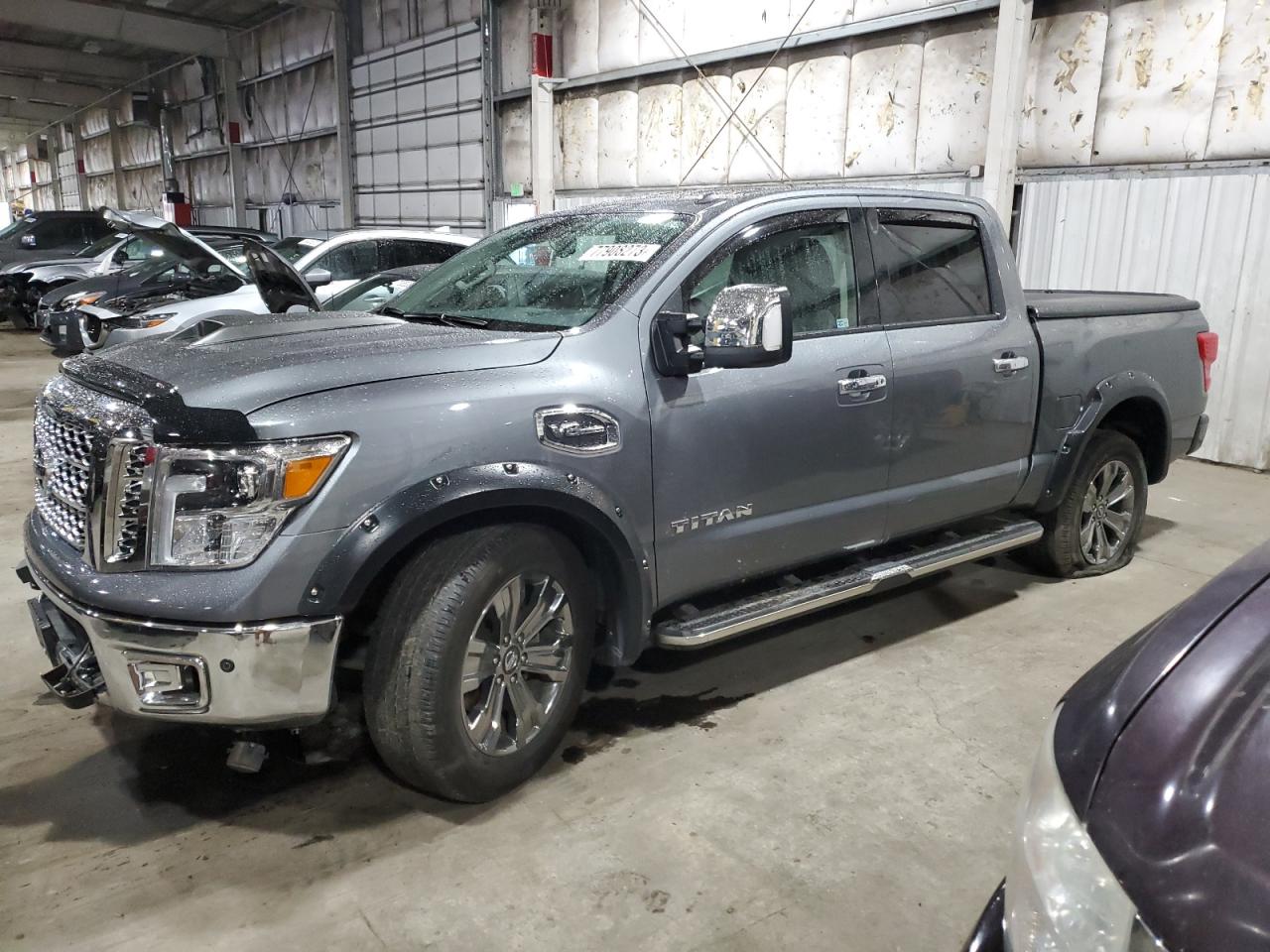 2017 NISSAN TITAN SV