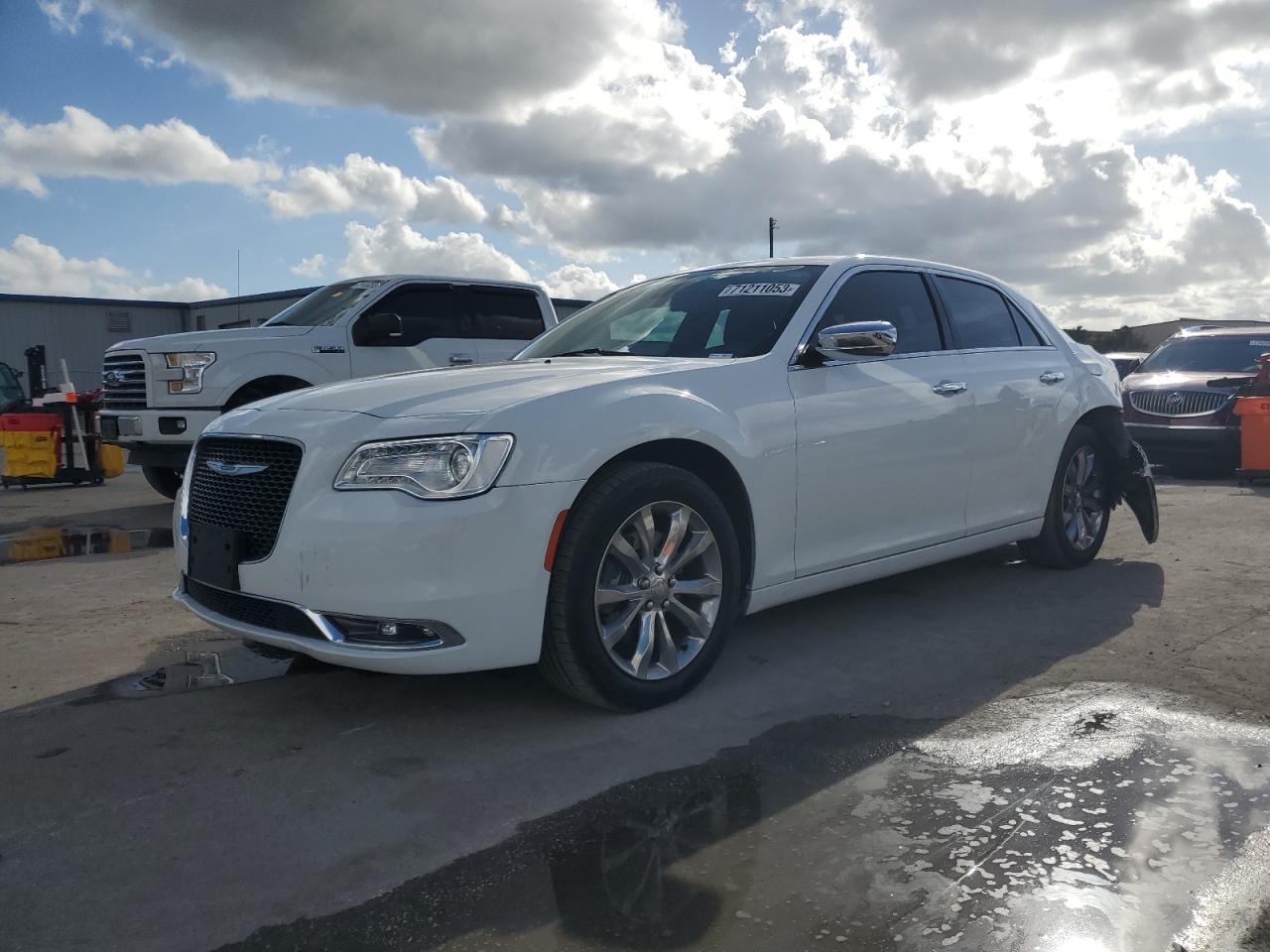 2019 CHRYSLER 300 LIMITED