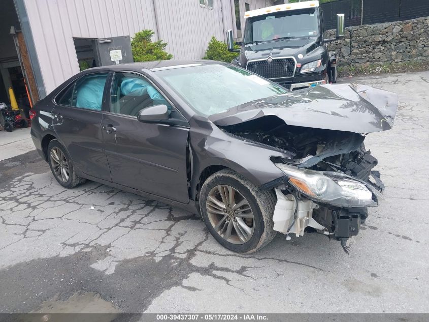 2016 TOYOTA CAMRY SE