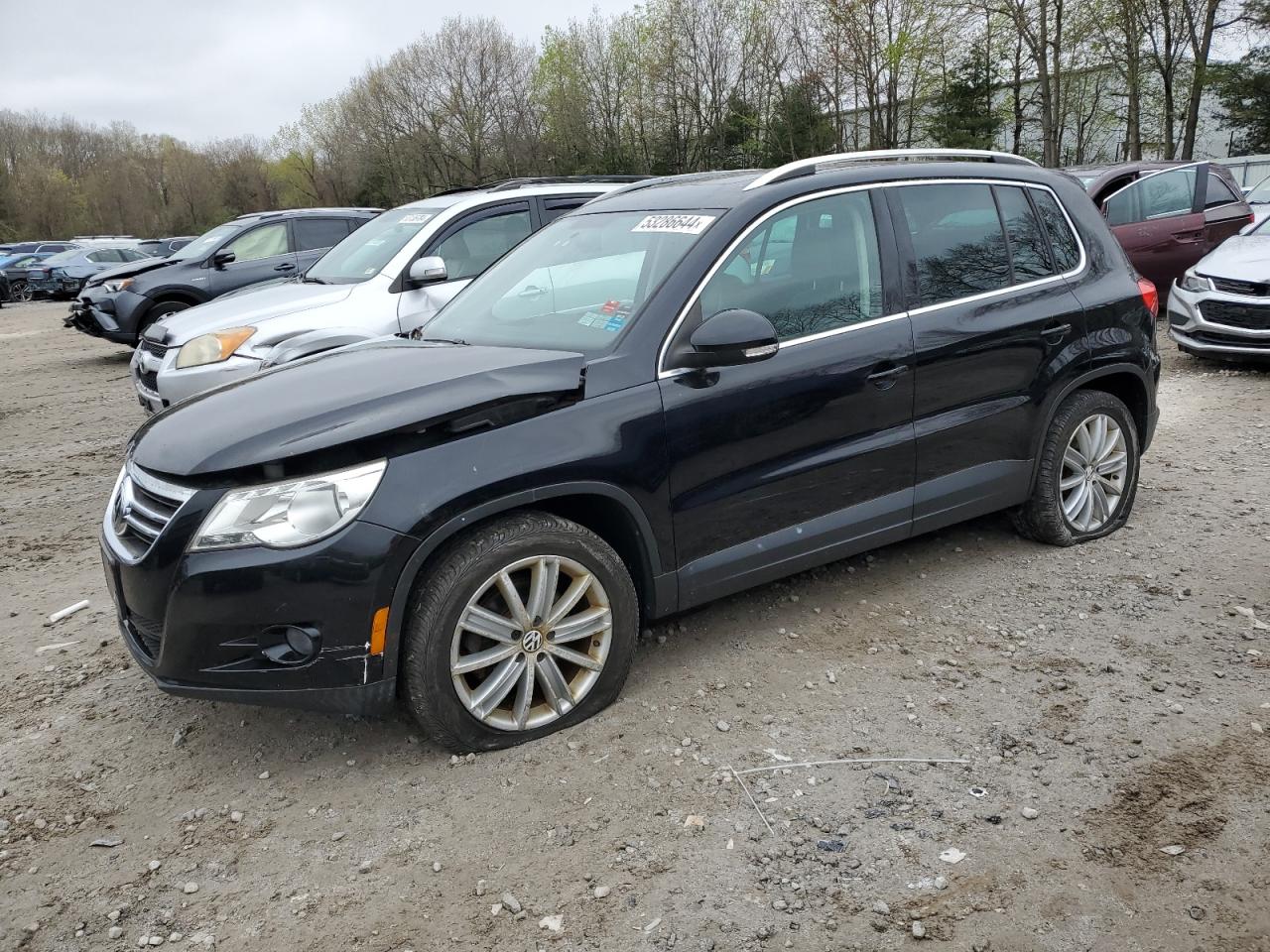 2011 VOLKSWAGEN TIGUAN S