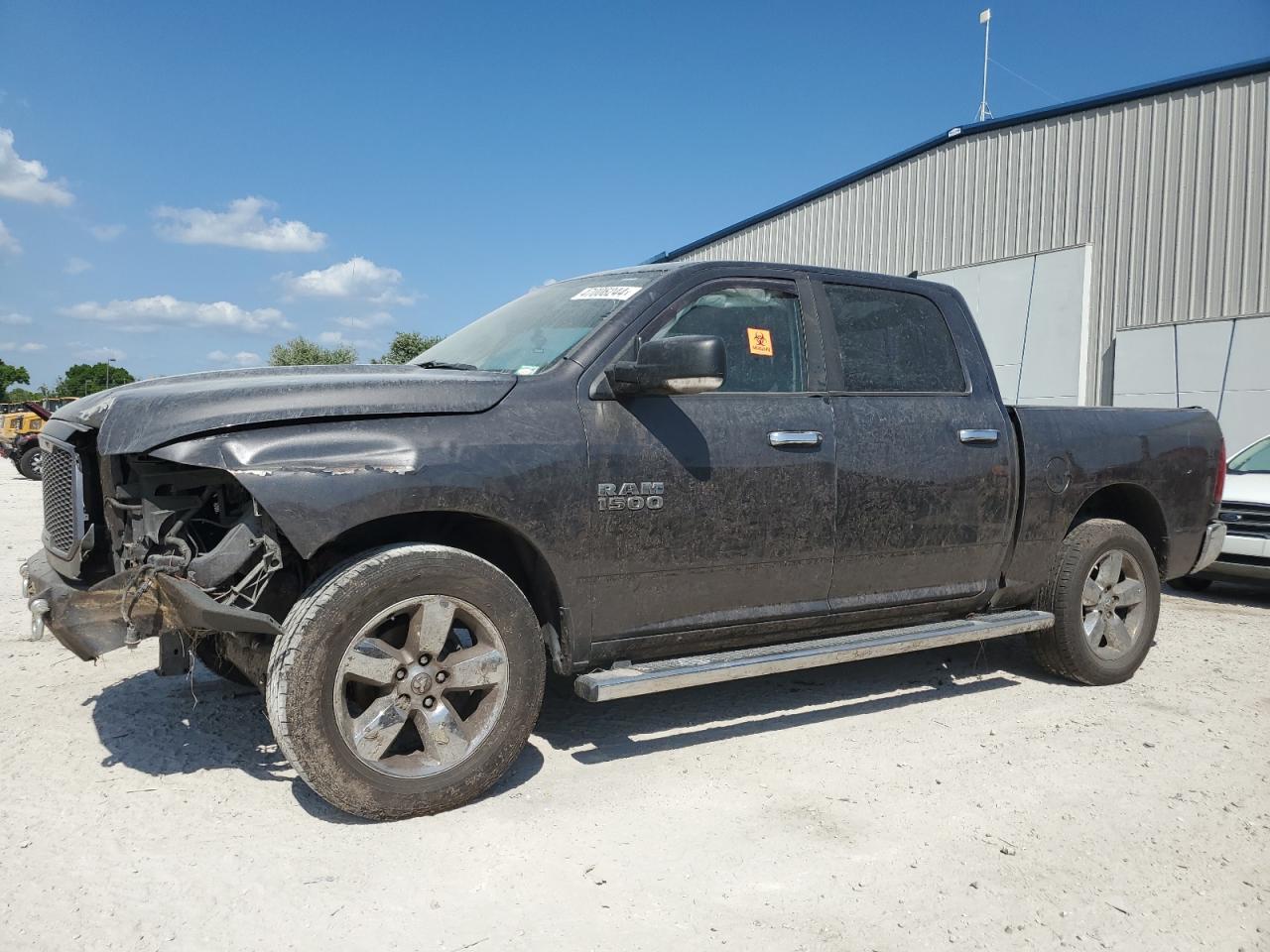 2017 RAM 1500 SLT