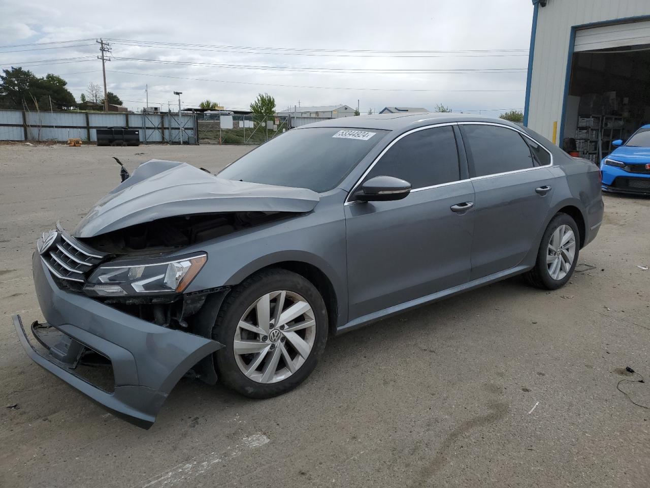 2018 VOLKSWAGEN PASSAT SE