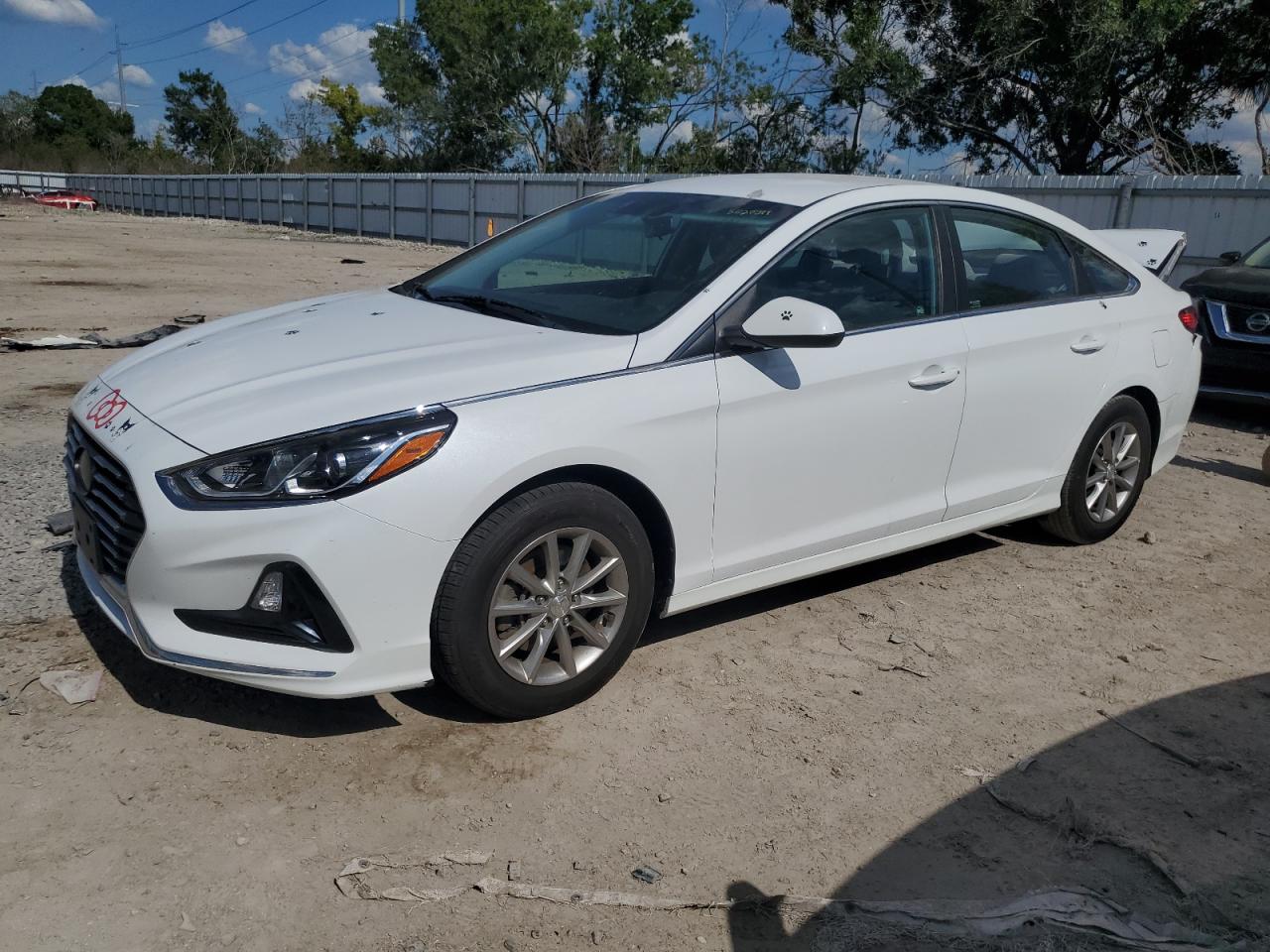 2018 HYUNDAI SONATA SE