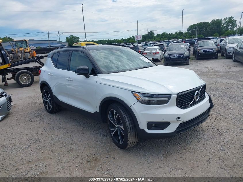 2021 VOLVO XC40 T5 R-DESIGN