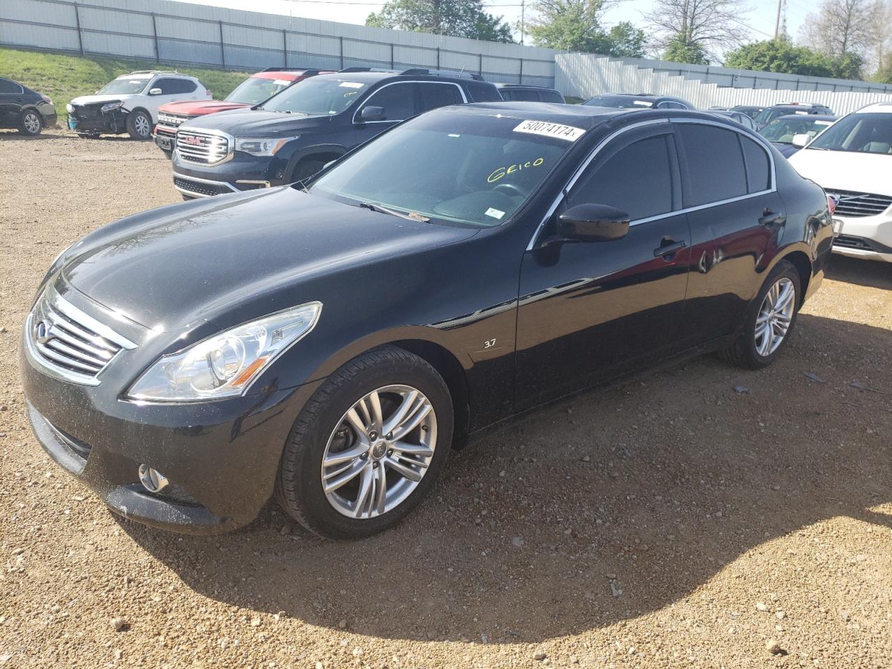 2015 INFINITI Q40