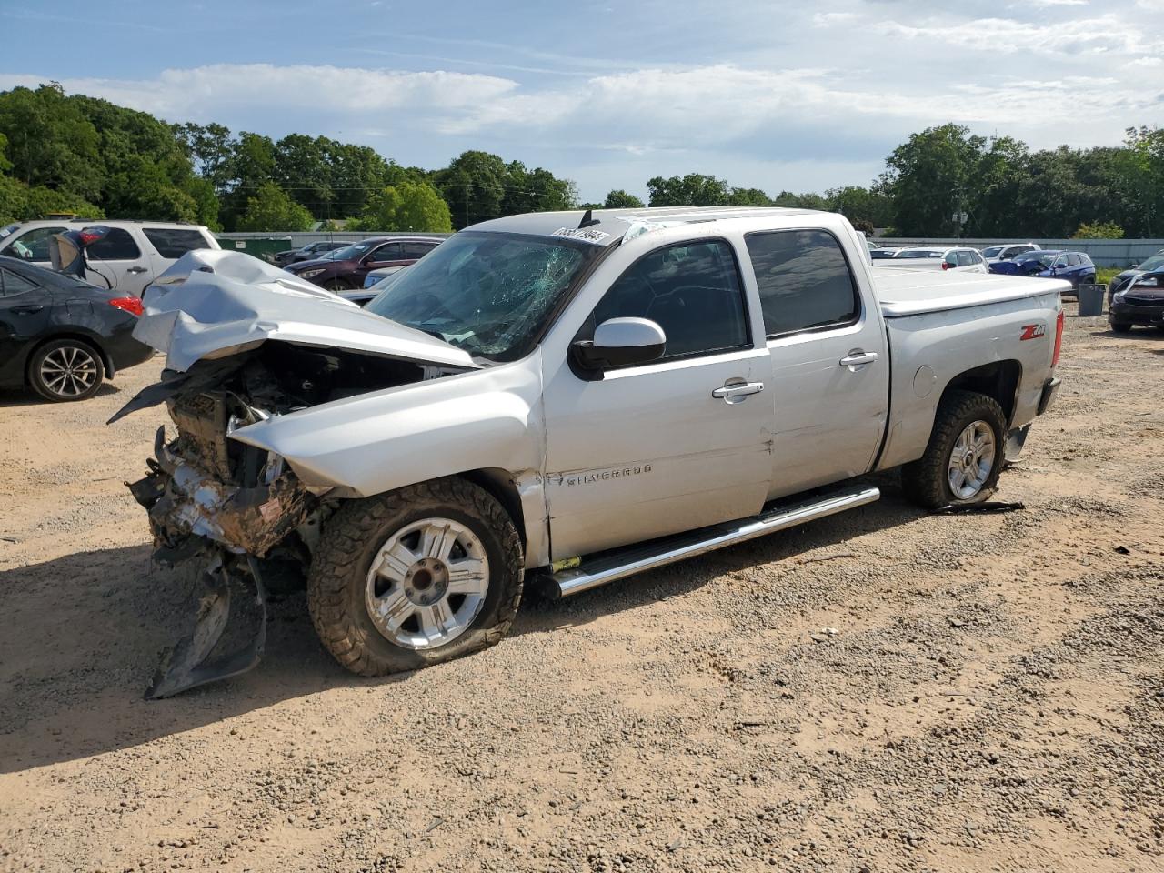 2011 CHEVROLET SILVERADO C1500 LTZ