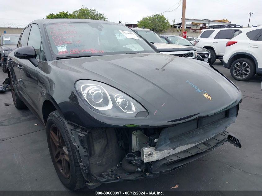 2017 PORSCHE MACAN