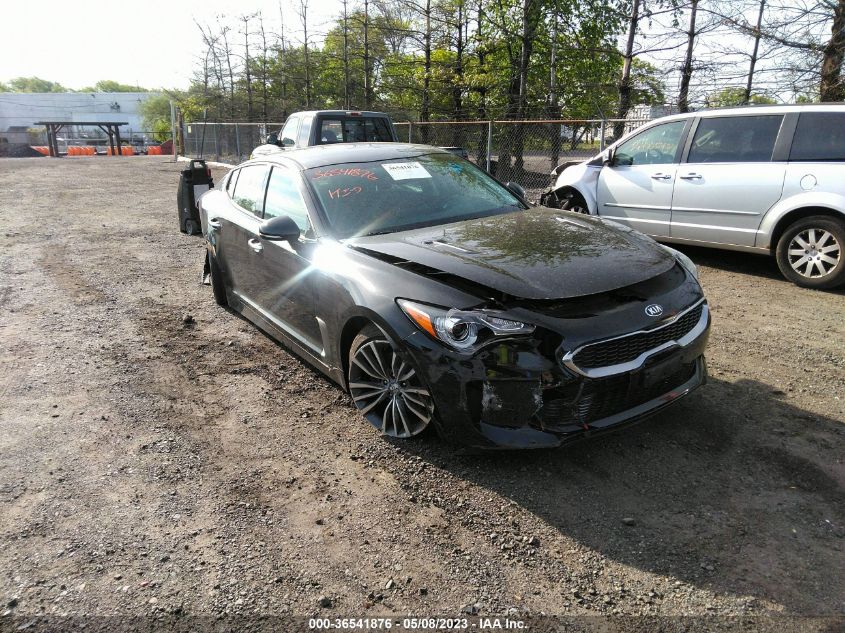 2019 KIA STINGER