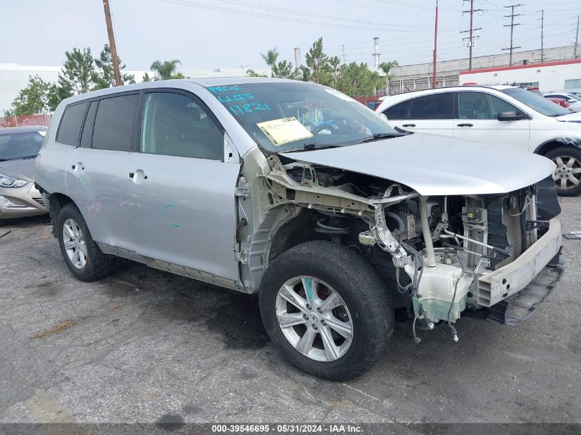 2013 TOYOTA HIGHLANDER SE V6