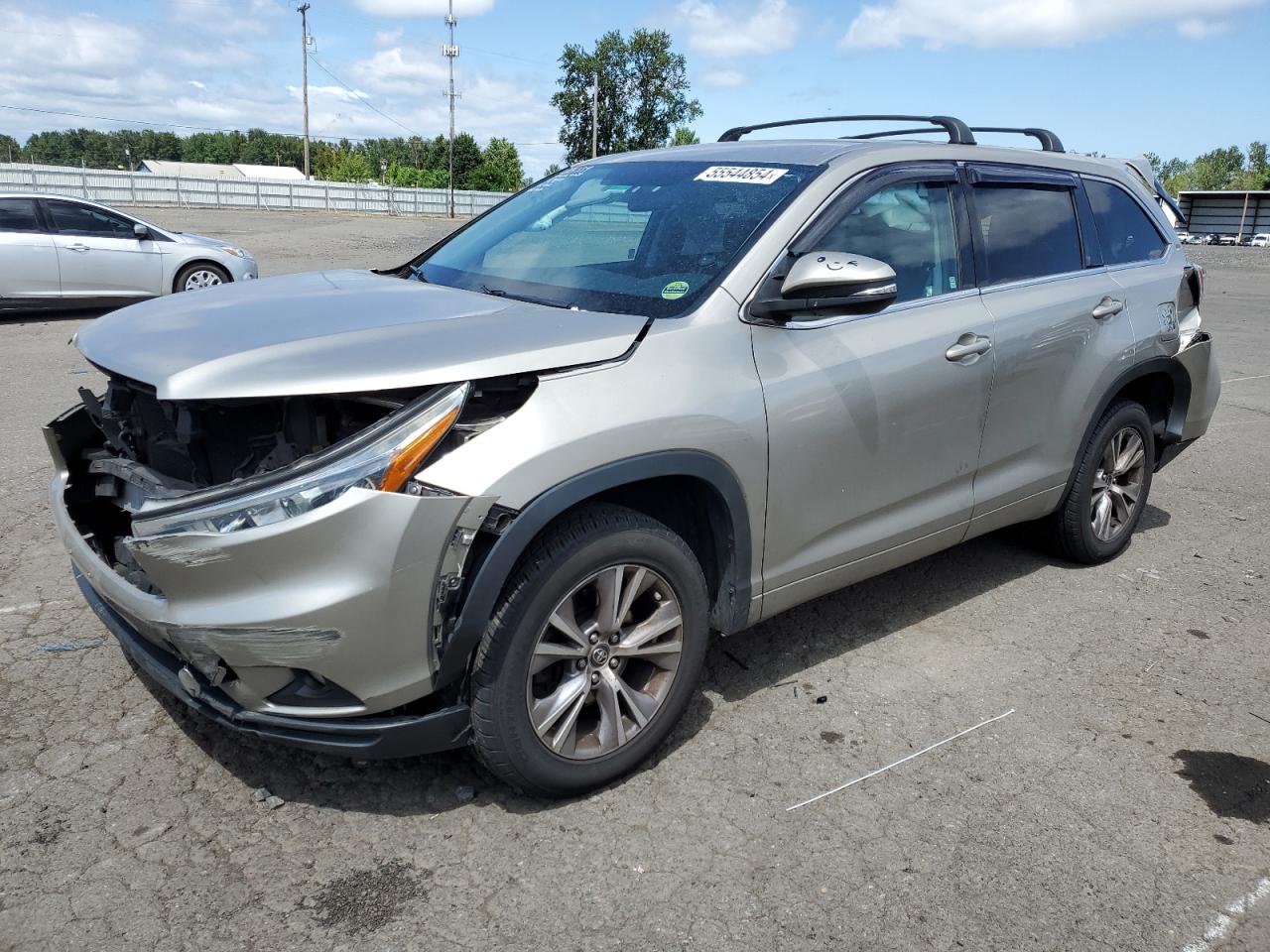 2016 TOYOTA HIGHLANDER LE