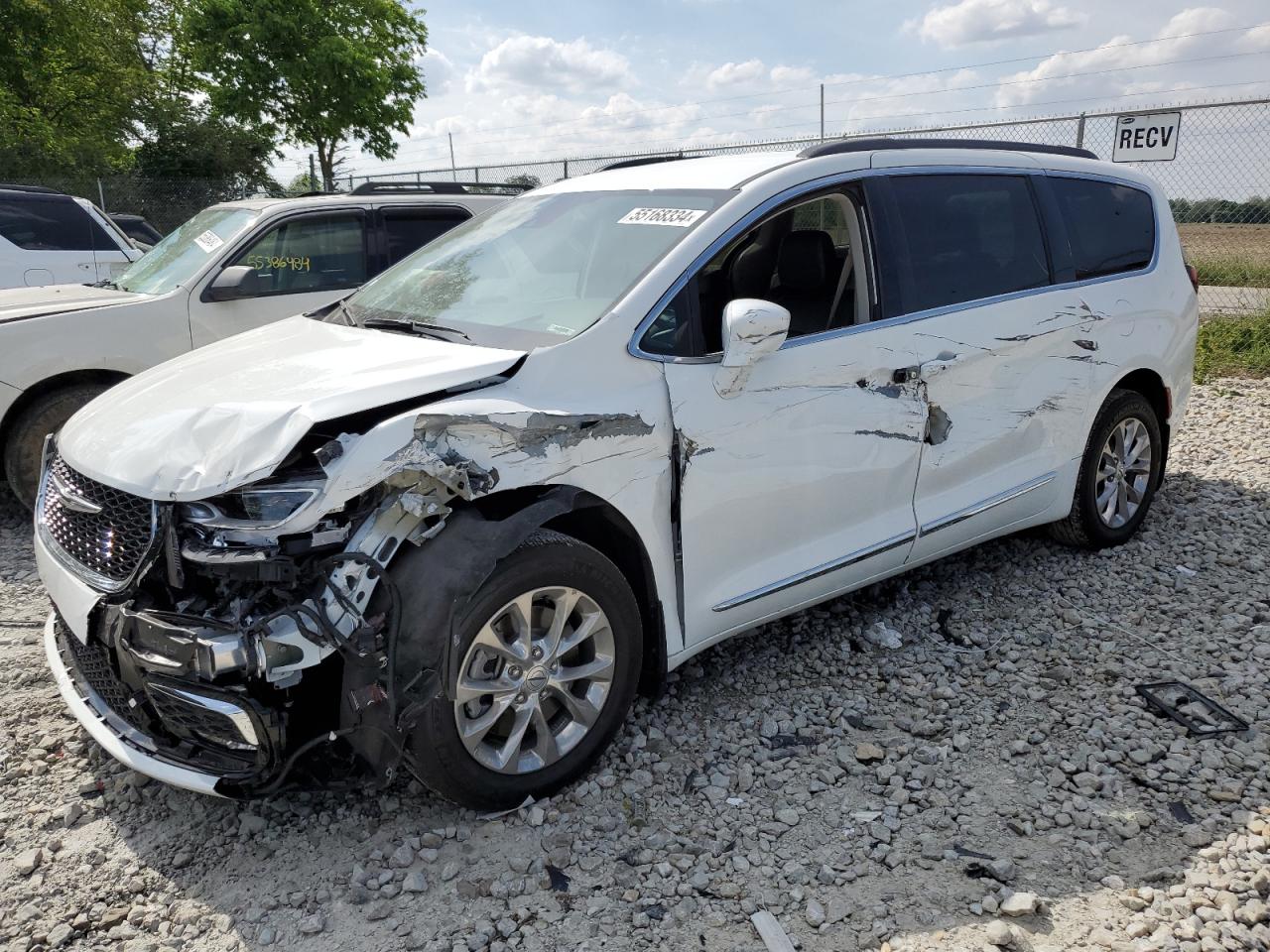 2022 CHRYSLER PACIFICA TOURING L