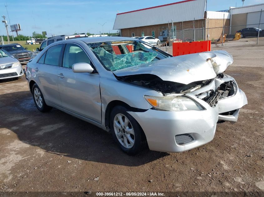 2011 TOYOTA CAMRY LE