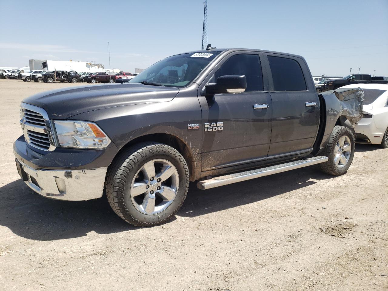 2016 RAM 1500 SLT