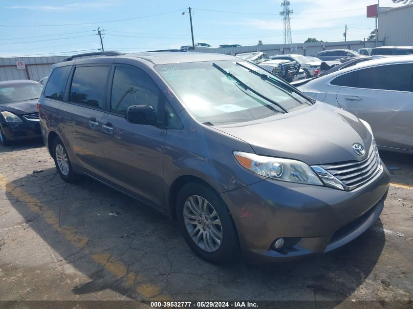 2017 TOYOTA SIENNA XLE 8 PASSENGER