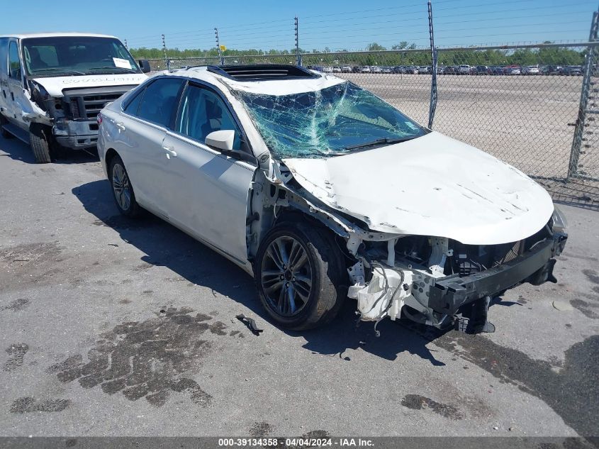 2016 TOYOTA CAMRY SE