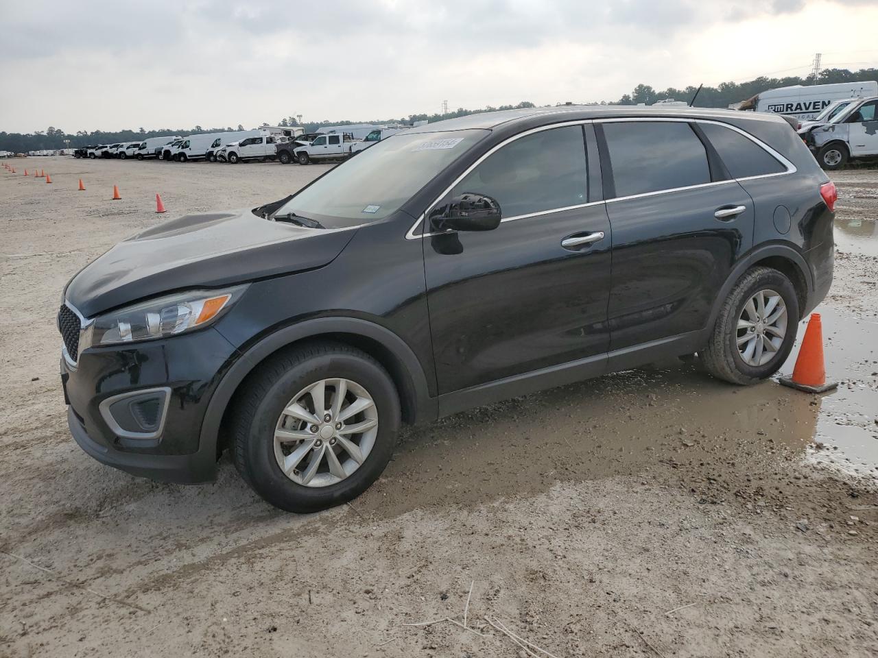 2016 KIA SORENTO LX