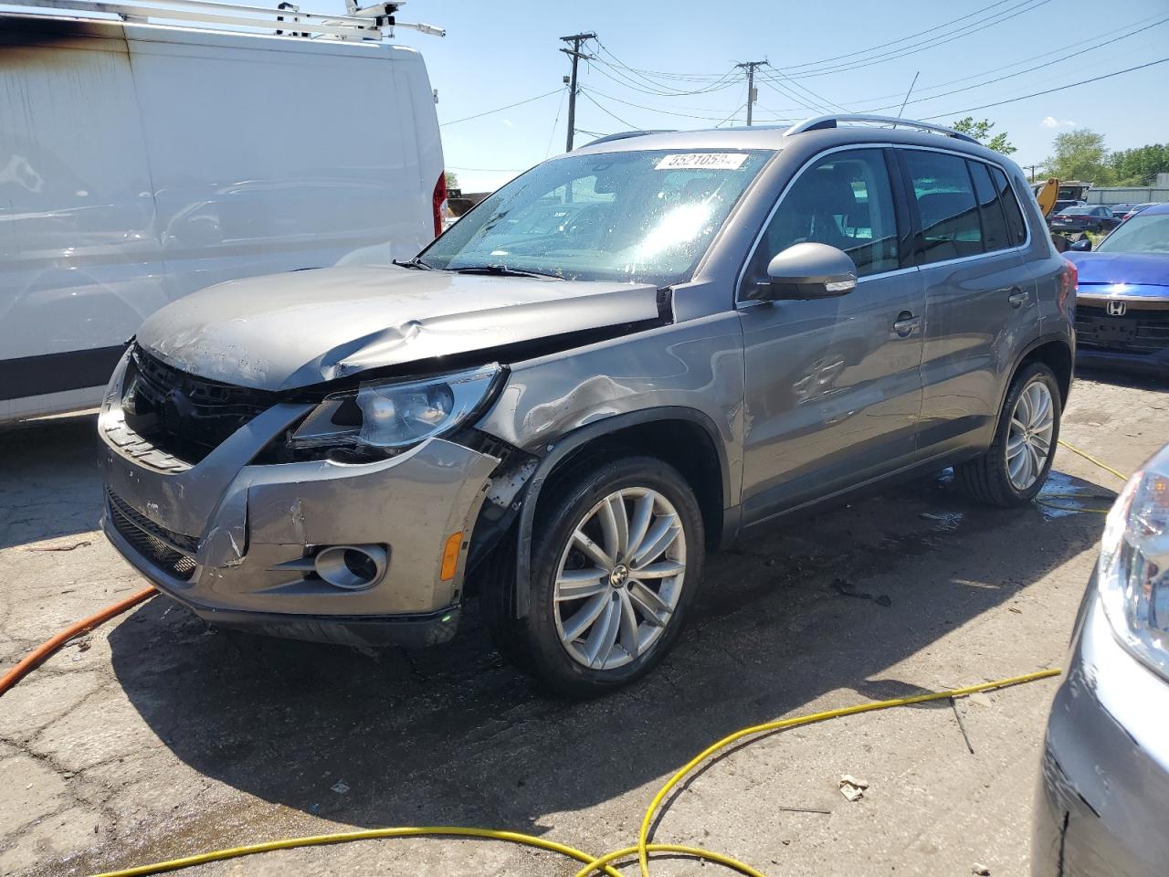 2010 VOLKSWAGEN TIGUAN S