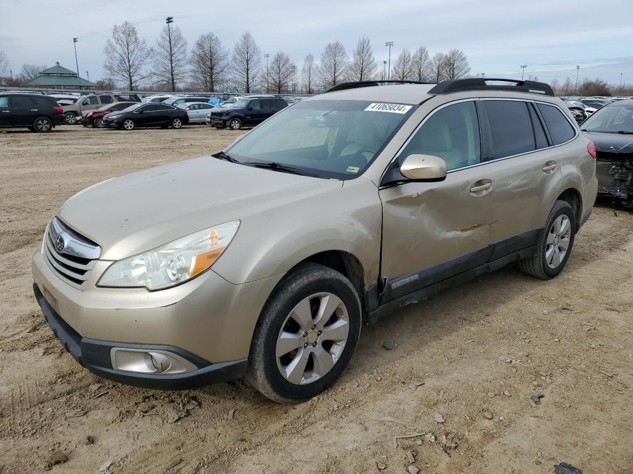 2010 SUBARU OUTBACK 2.5I PREMIUM