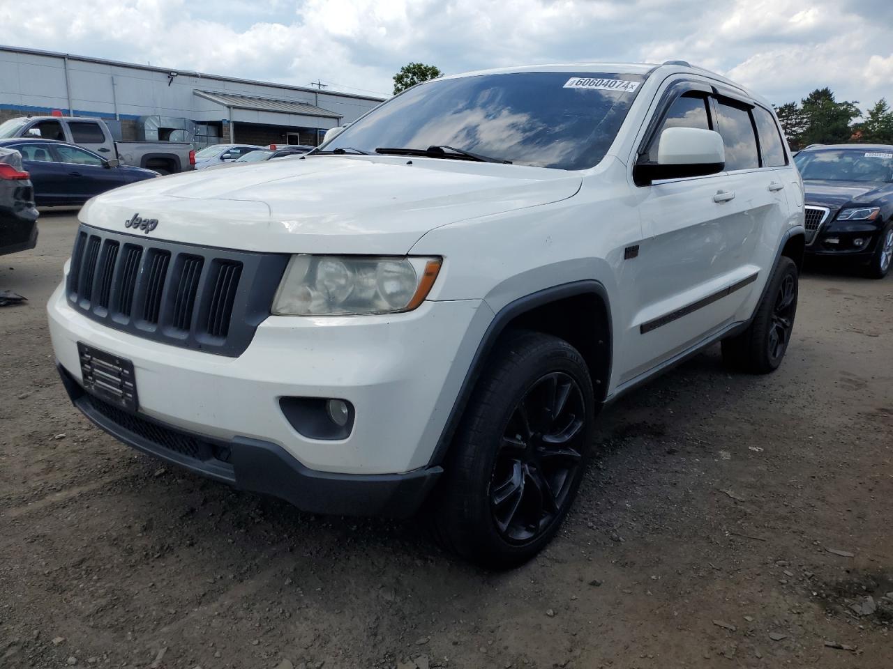 2011 JEEP GRAND CHEROKEE LAREDO