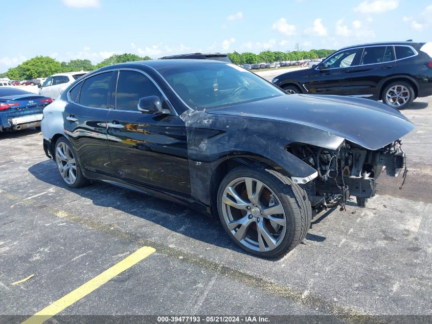 2016 INFINITI Q70 3.7