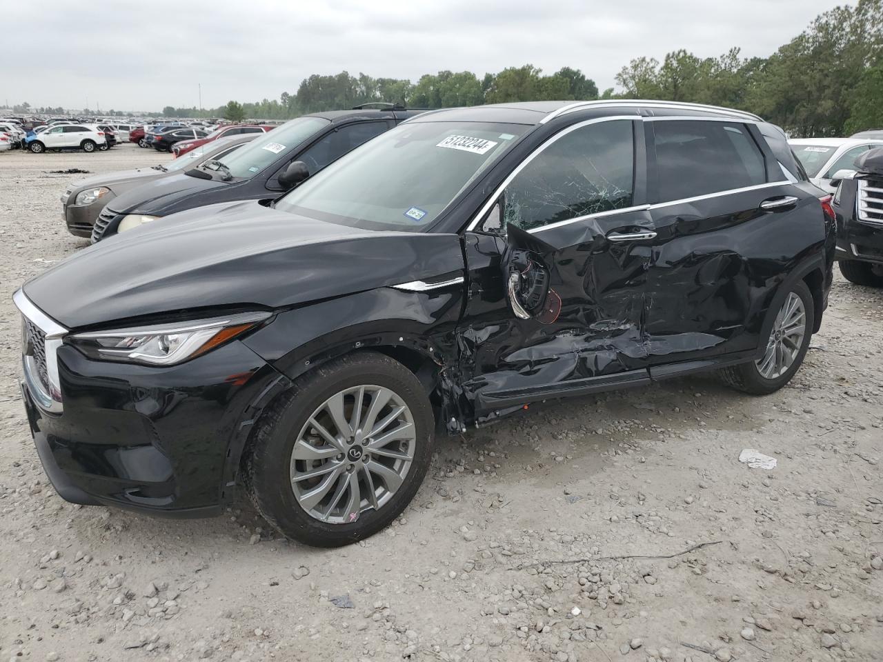 2023 INFINITI QX50 LUXE