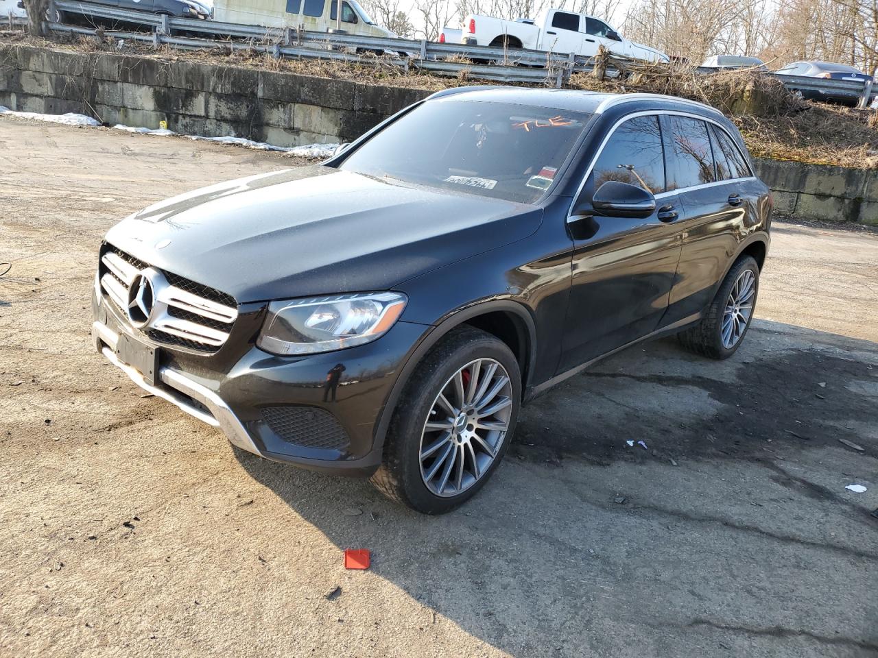 2016 MERCEDES-BENZ GLC 300