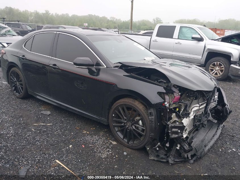 2024 TOYOTA CAMRY HYBRID XSE