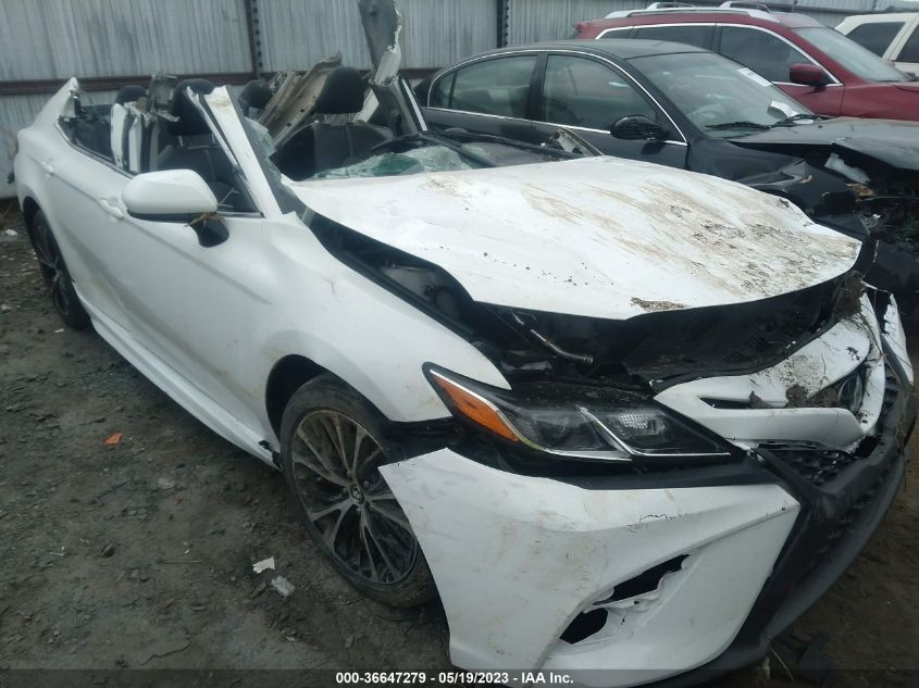 2019 TOYOTA CAMRY SE