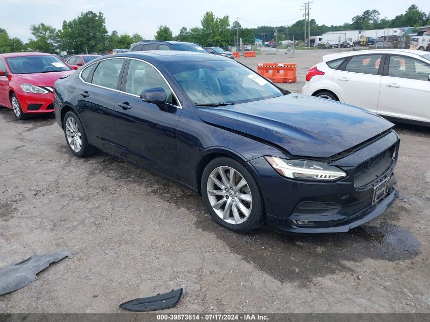 2017 VOLVO S90 T6 MOMENTUM