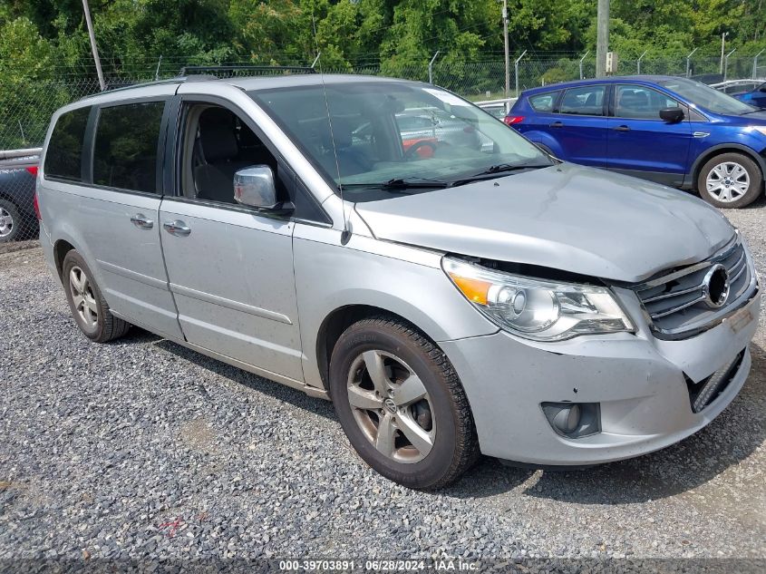 2011 VOLKSWAGEN ROUTAN SEL PREMIUM