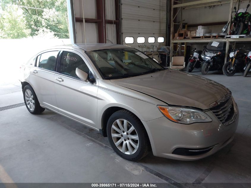 2013 CHRYSLER 200 LX