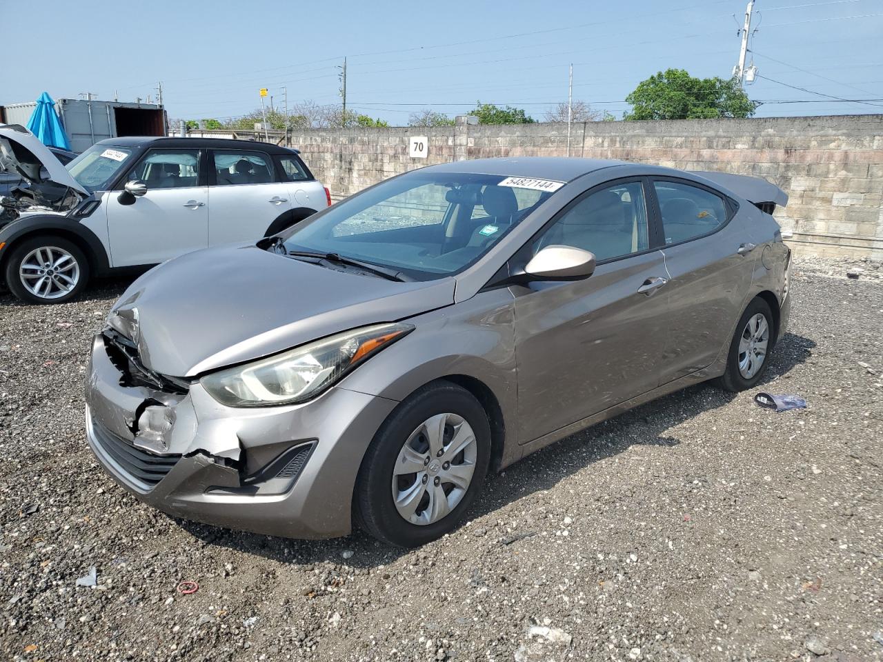 2016 HYUNDAI ELANTRA SE