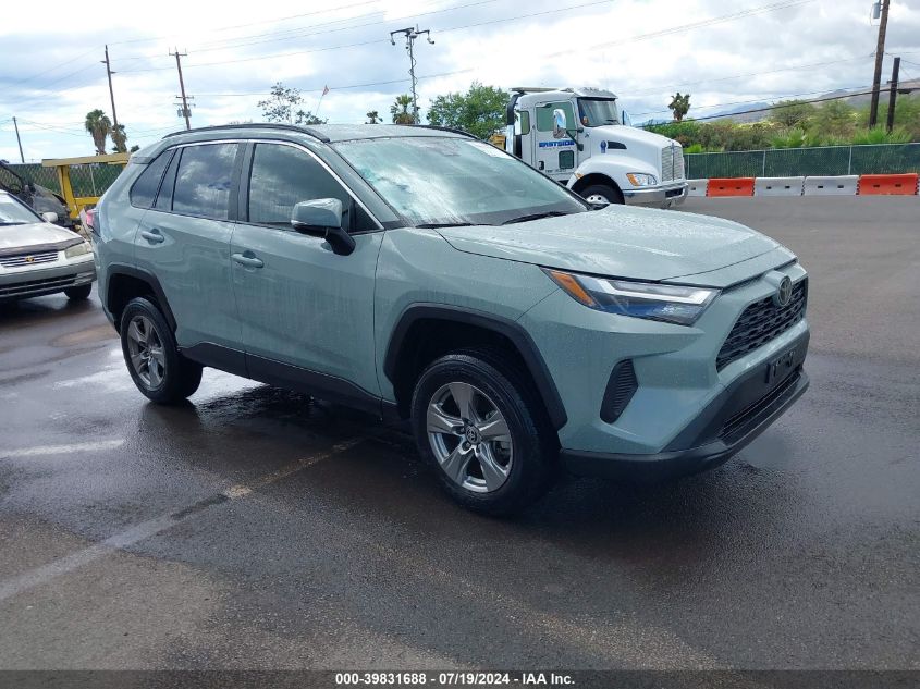 2022 TOYOTA RAV4 XLE