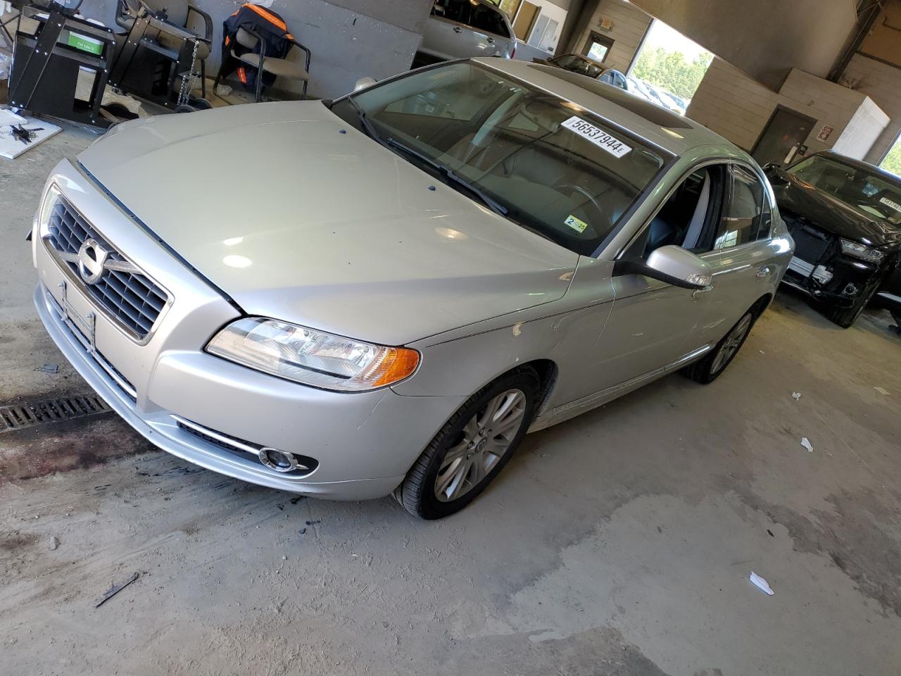 2010 VOLVO S80 3.2