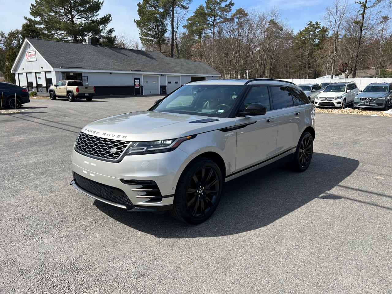 2019 LAND ROVER RANGE ROVER VELAR R-DYNAMIC SE