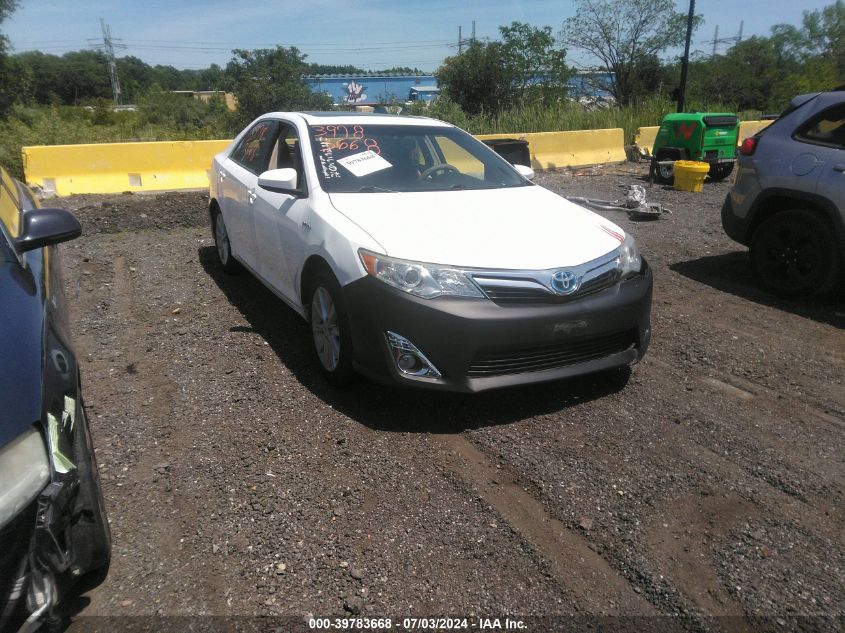 2013 TOYOTA CAMRY HYBRID XLE