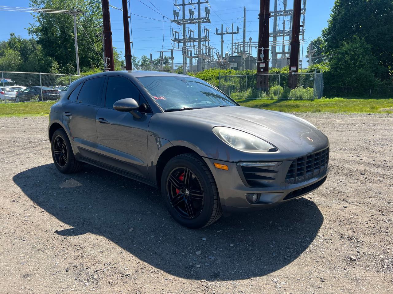 2015 PORSCHE MACAN S