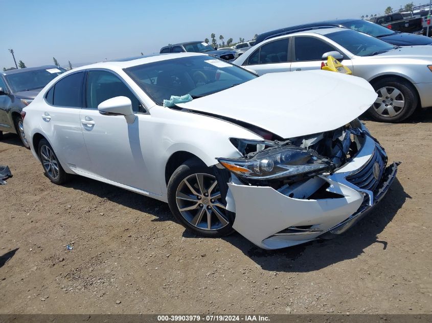 2017 LEXUS ES 300H