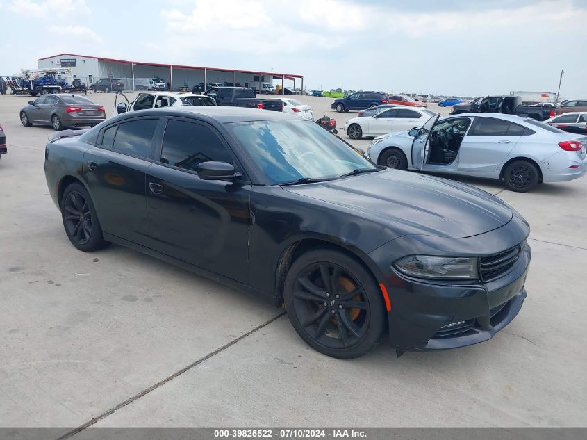 2017 DODGE CHARGER SXT