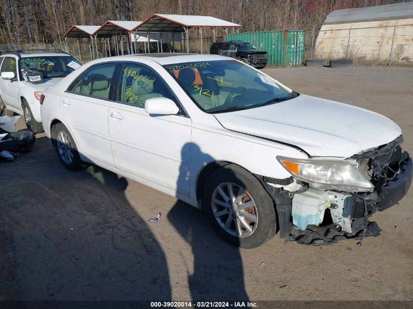 2011 TOYOTA CAMRY XLE V6