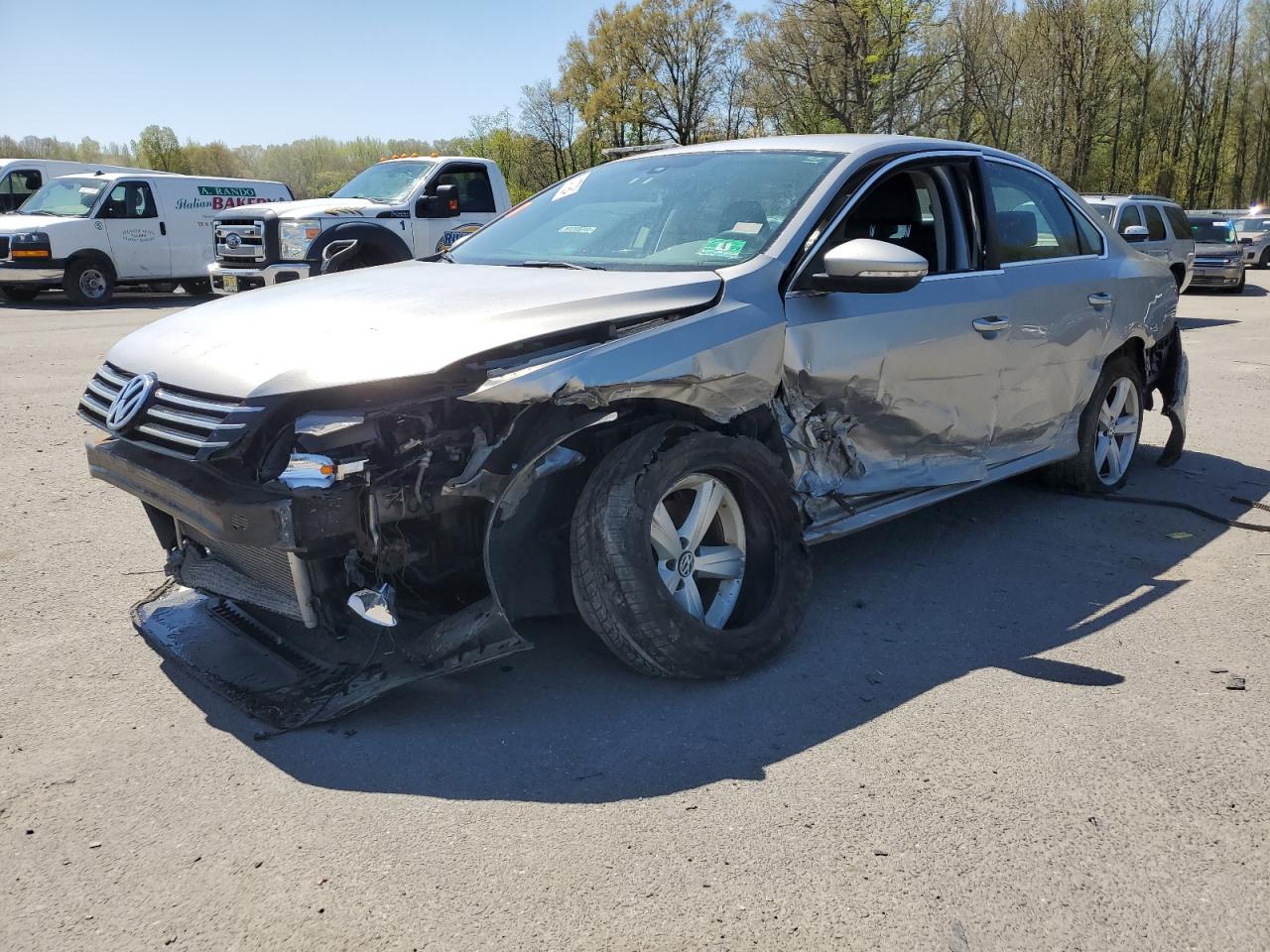 2012 VOLKSWAGEN PASSAT SE