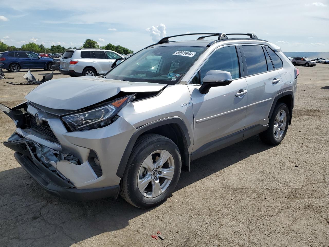 2020 TOYOTA RAV4 XLE