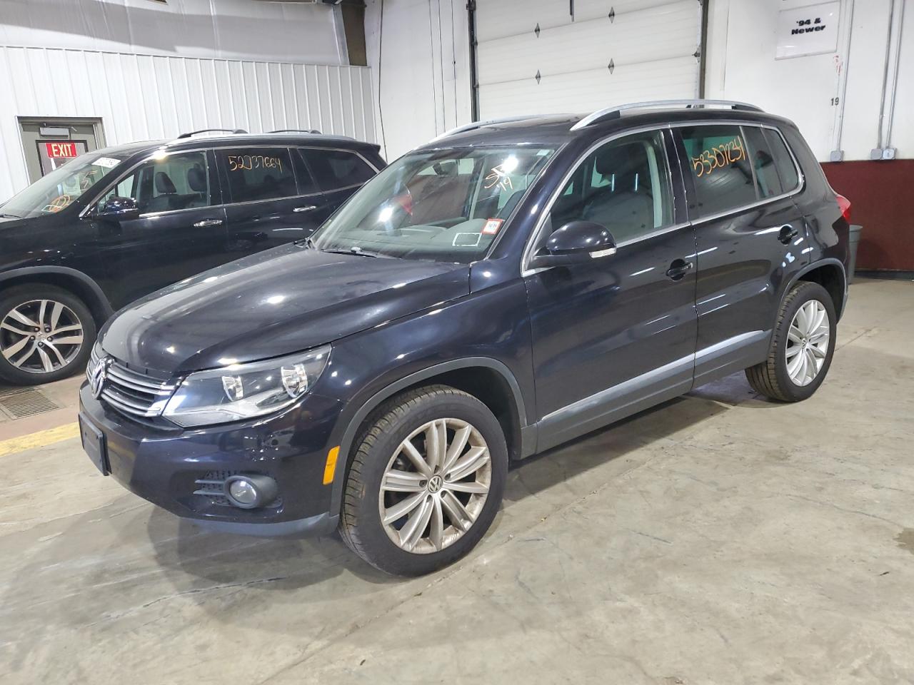 2014 VOLKSWAGEN TIGUAN S