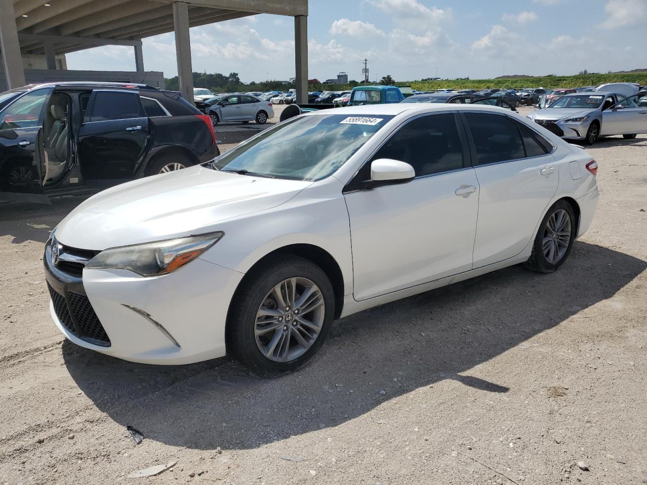 2017 TOYOTA CAMRY LE