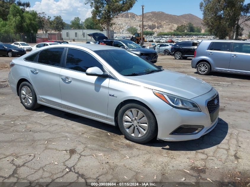 2017 HYUNDAI SONATA HYBRID SE