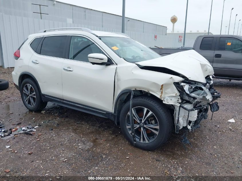 2017 NISSAN ROGUE SL